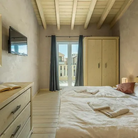 Bellavista Villa *