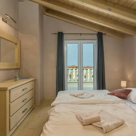 Bellavista Villa *