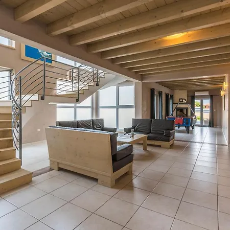 Bellavista Villa *